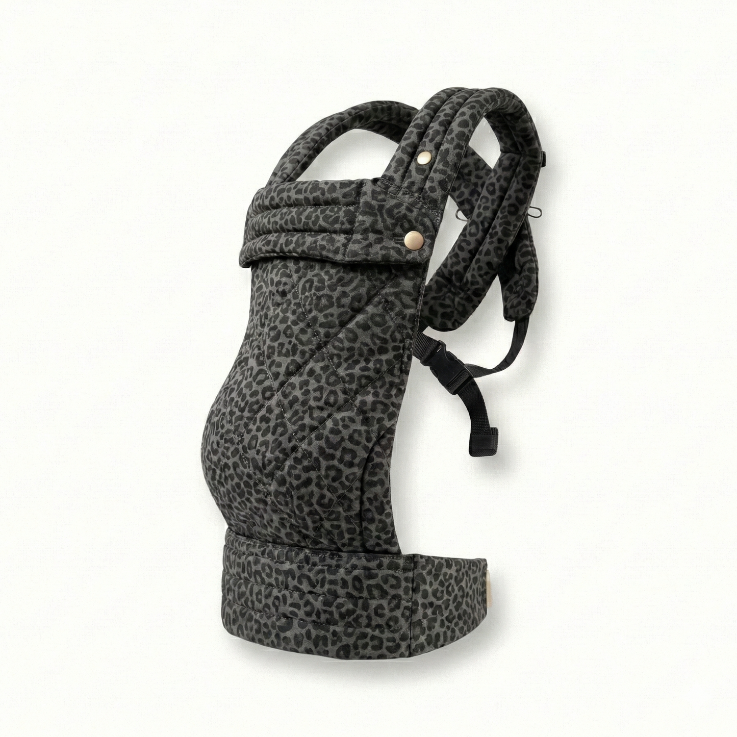 The Neirah Buckle Carrier