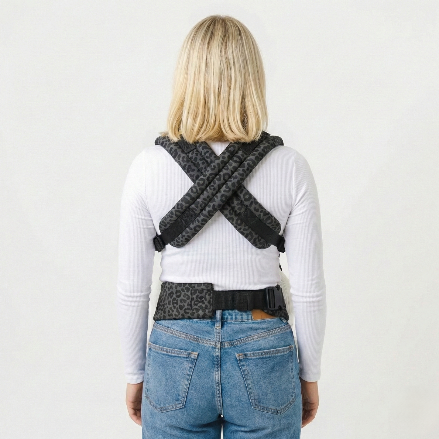 The Neirah Buckle Carrier