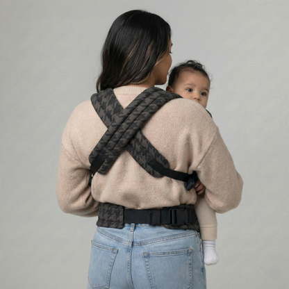 The Neirah Buckle Carrier