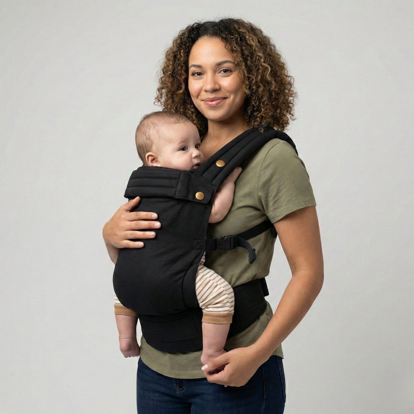 The Neirah Buckle Carrier
