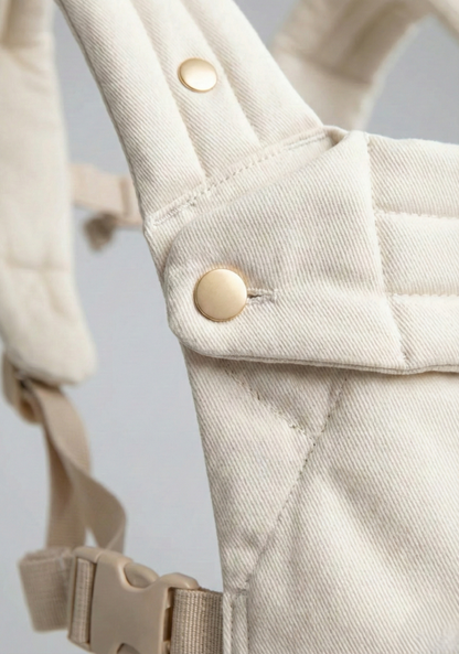 The Neirah Buckle Carrier