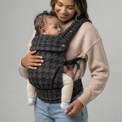 The Neirah Buckle Carrier