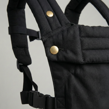 The Neirah Buckle Carrier