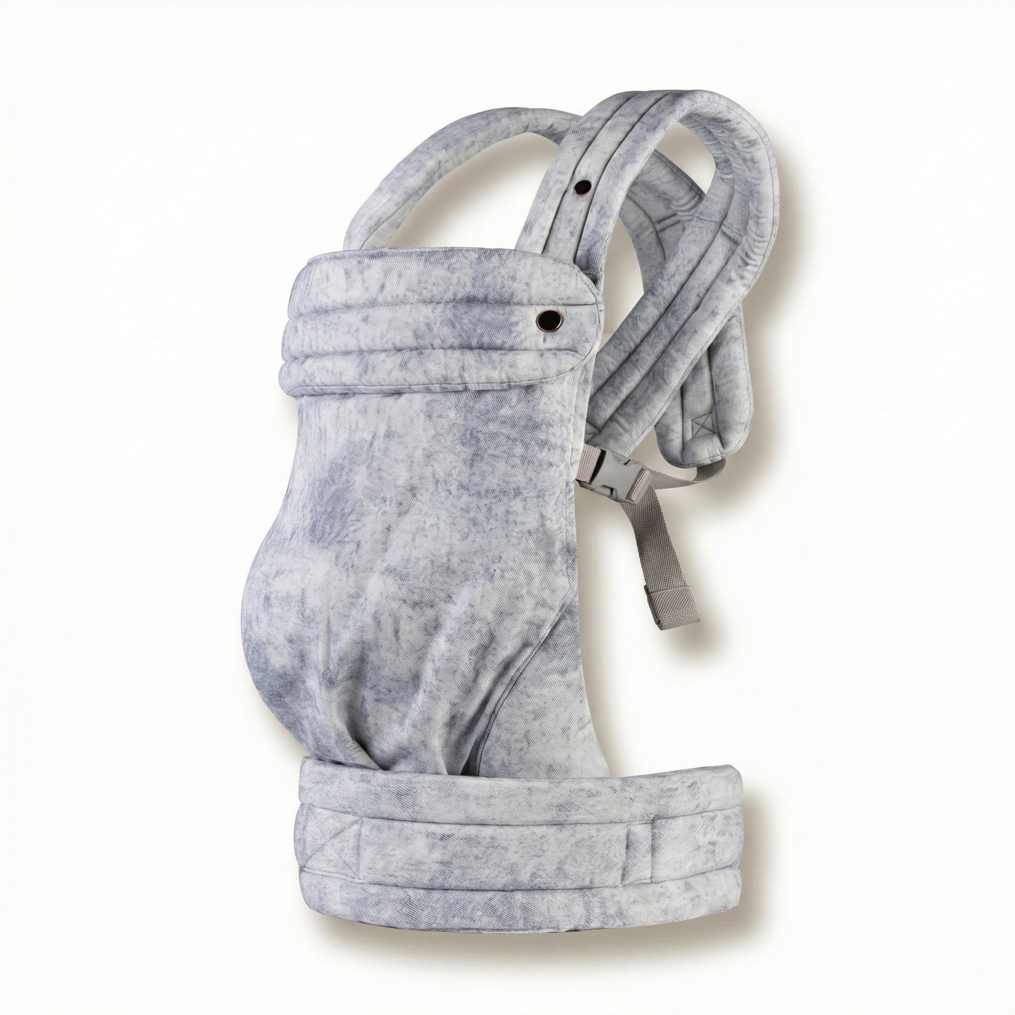 The Neirah Buckle Carrier